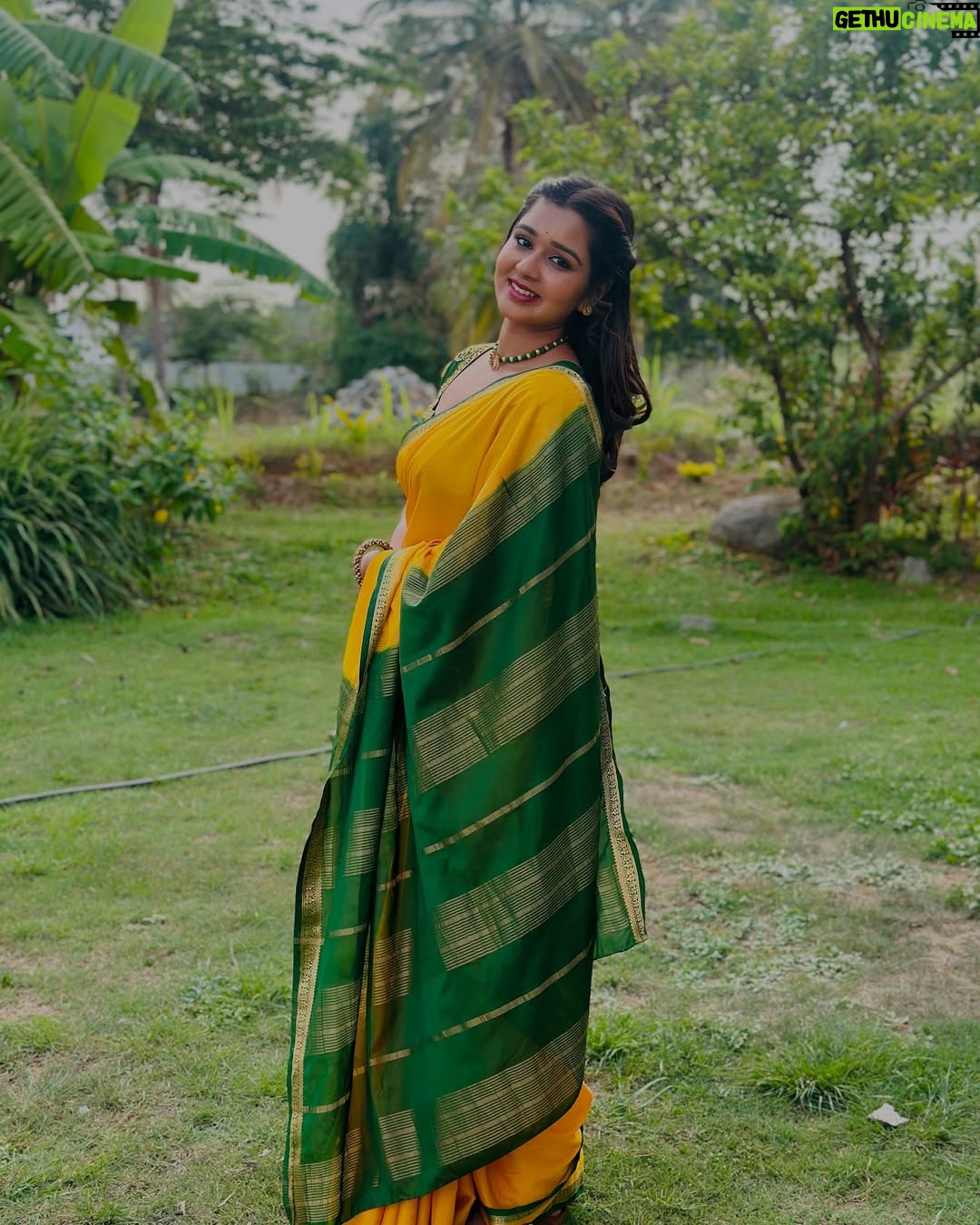 Mouna Guddemane - 15.3K Likes - ā¤ļøā¤ļø
Saree: @srscollectionss
Jewellery: @adya_jewellery_
#mouna #mouna_guddemane #charu #ramachari #kannada #saree #fyp #instagram #instagood