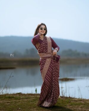 Mouna Guddemane Instagram - “I don’t follow trends, I set them. Watch and learn. “👑
Styling : @savitha_reddy 
Saree : @sri_sai_mysore_silks 
Blouse: @sandhyakiranreddy_official 
Jewellery: @gaanafashion_ethnicjewellery 
Pc : @pkstudiophotography 
.
.
.
#mouna #mouna_guddemane #charu #BossBabe #PowerMove #SheRules #Fearless #OwnTheThrone #ConfidentlyMe #divamode #instagram