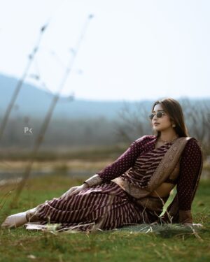 Mouna Guddemane Instagram - “I don’t follow trends, I set them. Watch and learn. “👑
Styling : @savitha_reddy 
Saree : @sri_sai_mysore_silks 
Blouse: @sandhyakiranreddy_official 
Jewellery: @gaanafashion_ethnicjewellery 
Pc : @pkstudiophotography 
.
.
.
#mouna #mouna_guddemane #charu #BossBabe #PowerMove #SheRules #Fearless #OwnTheThrone #ConfidentlyMe #divamode #instagram
