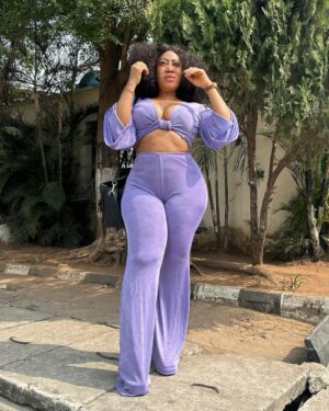Moyo Lawal Instagram - Always in bloom 🌹
Skinplug @moyolawalplus