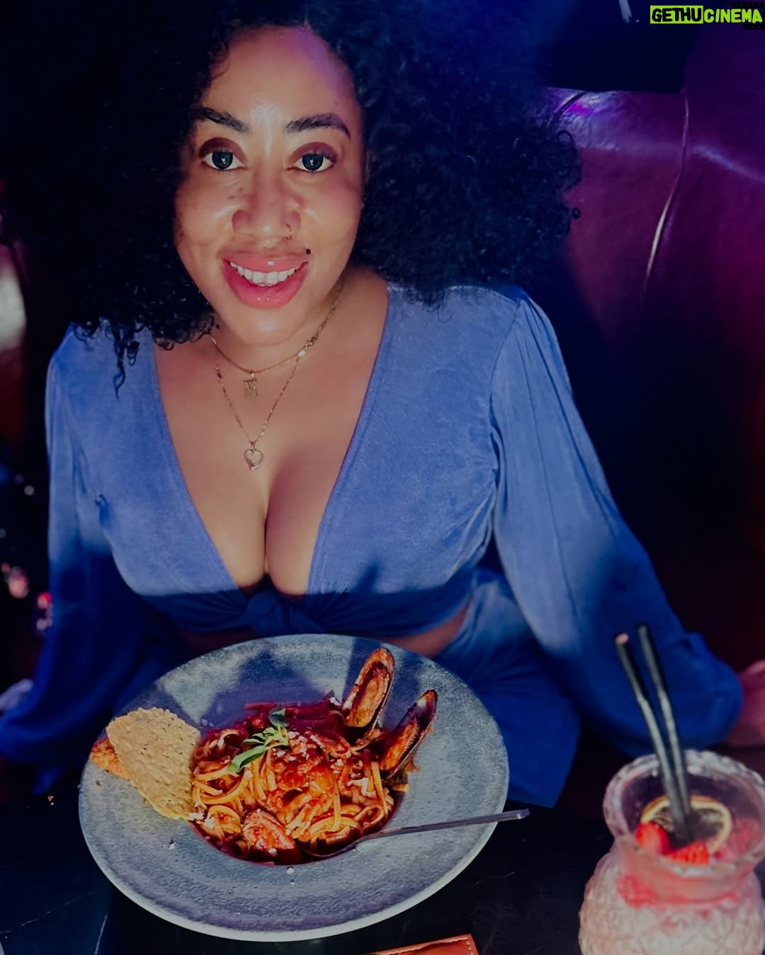 Moyo Lawal - 17.4K Likes - Always in bloom 🌹
Skinplug @moyolawalplus