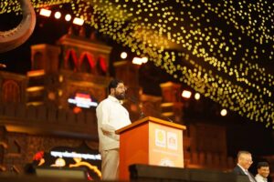 Mrinal Kulkarni Instagram - Honoured to have the esteemed presence of Hon'ble Deputy Chief Minister of Maharashtra, Shri Eknath Shinde, and Shri Jaykumar Gore, Minister of Rural Development and Panchayati Raj Department, who graced the occasion with their inspiring presence. A heartfelt thank you to all the dignitaries who joined us on stage and were felicitated for their unwavering commitment to progress and public service, making the event truly memorable and meaningful. 

➡️ Save the date: May 2 - May 4
➡️ mahaparyatanutsav.com 

महा पर्यटन उत्सव—नेतृत्वाचा सन्मान आणि प्रगतीची प्रेरणा!

माननीय उपमुख्यमंत्री श्री. एकनाथ शिंदे आणि ग्रामीण विकास व पंचायत राज मंत्री श्री. जयकुमार गोरे यांच्या प्रेरणादायी उपस्थितीने सोहळ्याला वैभव प्राप्त झाले! लोकसेवेसाठी त्यांच्या अविरत योगदानाचा गौरव करताना, सर्व मान्यवरांना प्रगती आणि सेवाभावी कार्यासाठी सन्मानित करण्यात आले! यांच्या सहकार्याने हा उत्सव अविस्मरणीय आणि प्रेरणादायी ठरला आहे!

📅 २ मे २०२५ - ४ मे २०२५
➡️ संपर्क : mahaparyatanutsav.com

#MahaParayatanUtsav #MahaParayatanUtsav2025 #Mahabaleshwar #MahabaleshwarFestival #Maharashtra #MaharashtraTourism #DiscoverMahabaleshwar #CelebrateInMahabaleshwar #SahyadriVibes #FestivalInTheHills