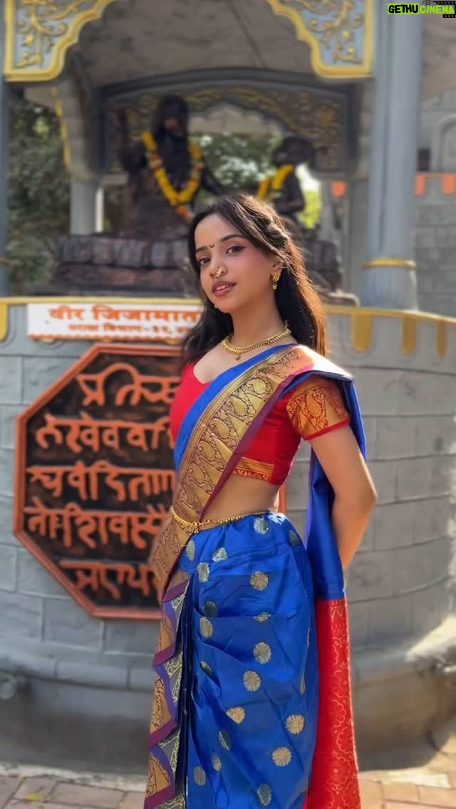 Muskan Karia - 97.8K Likes - महाराष्ट्र दिनाच्या हार्दिक शुभेच्छा 💕
#maharashtra #marathi