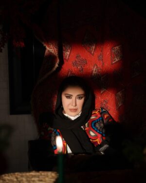 Nasim Adabi Instagram - الهی با شروع زمستان
تک تک روزهای این فصل برایتان خوش یمن باشد
و پر از خبرهای خوشی که منتظرش بودین
الهی که این فصل براتون پر باشه از برکت الهی وحال خوب و آرامش
خدایا هر آنچه که خیرمان است،بر ما عطا کن❤️
#اولین_روز_زمستان#اولین_روز_هفته_تان_پر_از_الطاف_خداوندی #یلدا#زمستان_زیبا#برکت_باشد #روزهای_خوب#نسیم#نسیم_ادبی#عکاسی#عکاسی_هنری #مدلینگ_عکاسی #مجله_سلبریتی_ها #عکاسی_مجله #سلامتی#عشق#آرامش#نور_الهی_روشنابخش_راهتون
@tekinstudio 
@samanehshadi_makeup
@boors_maison
@zarafshahh.co 
@zahra___rashidian