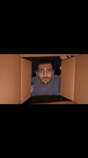 Nasim Adabi Instagram - رونمایی از تیزر نمایش «چهارراه کوکاکولا» 

به دلیل استقبال تماشاگران بلیت روزهای نخست به پایان رسید و پیش فروش روزهای جدید هم اکنون در سایت تیوال در دسترس می باشد.

بازیگران این ‌نمایش عبارتند از: پاشا رستمی، فاطیما بهارمست، میثم نوروزی، فرانک کلانتر، حسین ثمری، مجید عراقی، آناهید ادبی، آوین منصوری و آرنیکا اکبری 

طراح و کارگردان: سوگل ایزدی فرد
تهیه کننده: محمدرضا منصوری
مشاور کارگردان: نسیم ادبی
تیزر: کوروش خمسه نژاد

#مجید_عراقی  #محمدرضا_منصوری  #حسین_ثمری  #تئاتر #هماروستا  #تهران  #نمایش  #سینما  #تیزر  #تیوال #نسیم_ادبی