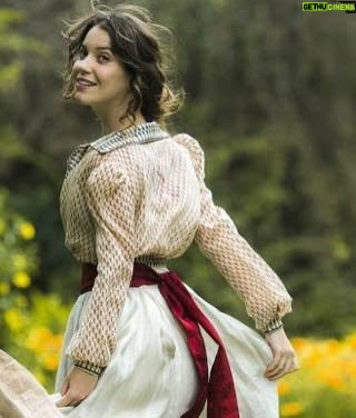 Nathalia Dill - 30.2K Likes - 60 anos da firma e 22 anos nela

Malhação (2008)
Paraíso (2009)
Do Ré Mi Fábrica (2009)
Escrito nas estrelas (2010)
Cordel Encantado (2011)
Aline (2011)
Avenida Brasil (2012)
Joia Rara (2013)
Alto Astral (2014)
Eta Mundo Bom (2016)
Liberdade, Liberdade (2016)
Rock Story (2017)
Orgulho e Paixão (2018)
A Dona do Pedaço (2019)
Família é tudo (2024)
Guerreiros do Sol (2025)