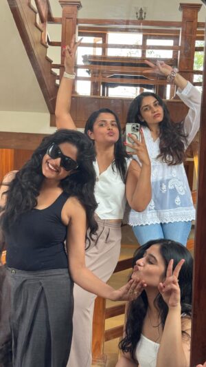 Navya Rao Instagram - Impromptu kanimaa 😂

Location: @arden.hyd 

#reels #reels #reelitfeelit #kanimaa #trending #instragram