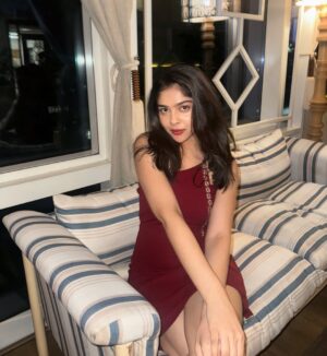 Niharika Chouksey Instagram - ♥️

#niharikachouksey #swipe #actress #instagood