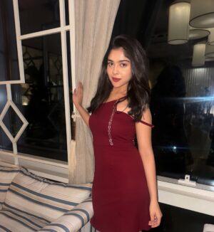 Niharika Chouksey Instagram - ♥️

#niharikachouksey #swipe #actress #instagood