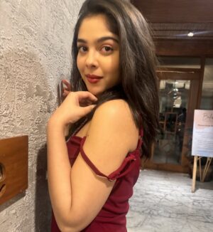 Niharika Chouksey Instagram - ♥️

#niharikachouksey #swipe #actress #instagood