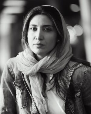Niki Mozaffari Instagram - .
به بهانه ی اکران فیلم کوتاه « گرانیت » 
در جشنواره فیلم کوتاه تهران
همراه با کارگردان نازنین این فیلم « مونا عزیز »