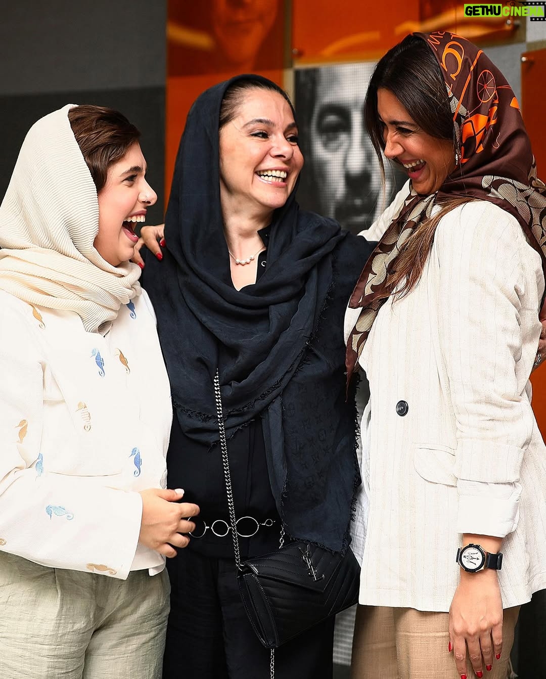 Niki Mozaffari - 36.4K Likes - اکران فیلم « کوچه ژاپنی ها » با عوامل این فیلم✨