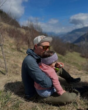 Nina Caprez Instagram - Life recently with a 2 months and 2,5 years old. Managing to go back to climbing in a smooth way. Feeling damn lucky to have 2 awesome kids and a mega partner, friends and family I can always relay on!
Life is good! 

@arcteryx @petzl_official @scarpa_world @namuk @gebana.official @julbo_eyewear