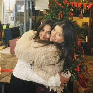 Nishika Lalwani Instagram - love her madly 🪐