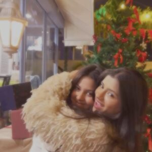 Nishika Lalwani Instagram - love her madly 🪐