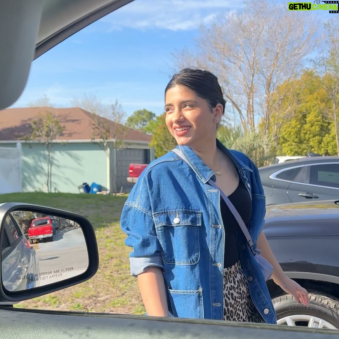 Nishika Lalwani - 1.3K Likes - this & that 🚮