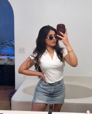 Nishika Lalwani Instagram - Ready For Holi In The States 🇺🇸🛩️🪬