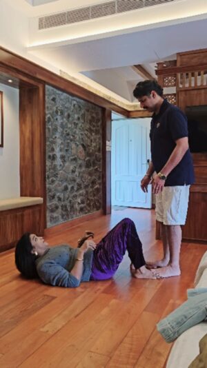 Nitha Promy Instagram - പണി പിന്നെയും പാളി..Guyz..പ്രായം സമ്മതിക്കുന്നില്ല...

#reels #mallu #fun #funny #instagramers #promykuriakose #nithapromy #malayali #viral #viralreels #shorts #instagram #instagramreels #reelsinstagram #instagood #mallugram #couple #couplereels #reelitfeelit #funnyreels #comedy #viralvideos