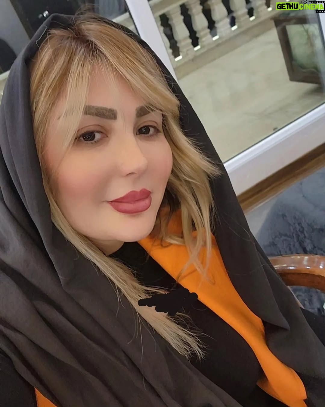 Niusha Zeighami - 3 Likes - ❤️🧡دوستتون دارم