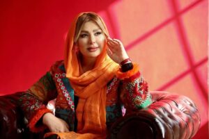 Niusha Zeighami Instagram - ❤️🌼♥️🌼
روزهای سخت انسان رو 
بزرگتر و قوی تر و تنهاتر میکنه 
و من این احساس رو دوست دارم

#نیوشاضیغمی 
#بازیگر