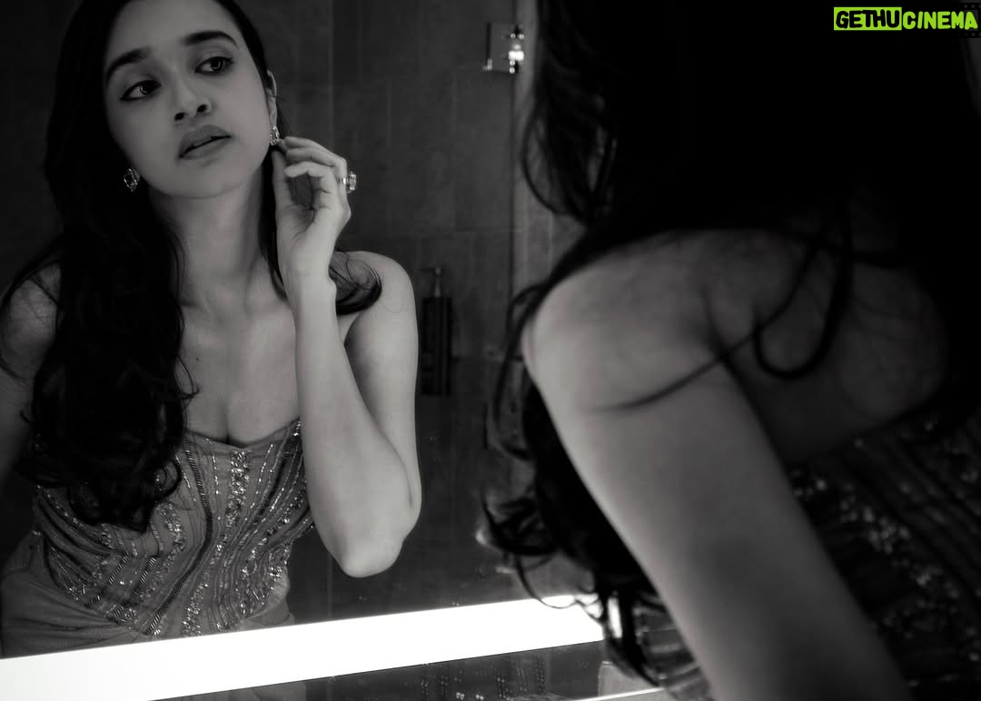 Nuveksha - 32.1K Likes - 🎀🦩
@greateekumar_ @solikocommunications
@wins_in_focus @ra_huul
@stylistshikhar @sparklingbonds