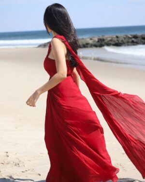 Nuveksha Instagram - ♥️

💃🏻
@kashikatheshiningone 
@stylistshikhar 
@wins_lensation @ra_huul @sparklingbonds