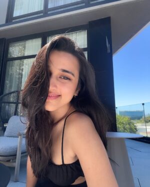 Nuveksha Instagram - Tanned.