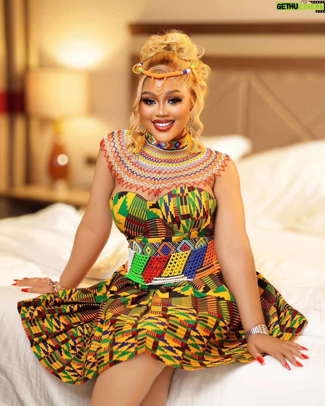 Nwaoha Chioma Blessing - 58.7K Likes - Face of Soweto Festival Came , Ate and left no crumbs 👑🥰🔥….
Super Proud of my Elder brother 💃 @celebritymanager_
@sowetofest Season 1 was a Huge success 🙌🥳
Hair styled @bobokingnard
Styled @luztocreations
Photography @no_bad_shots