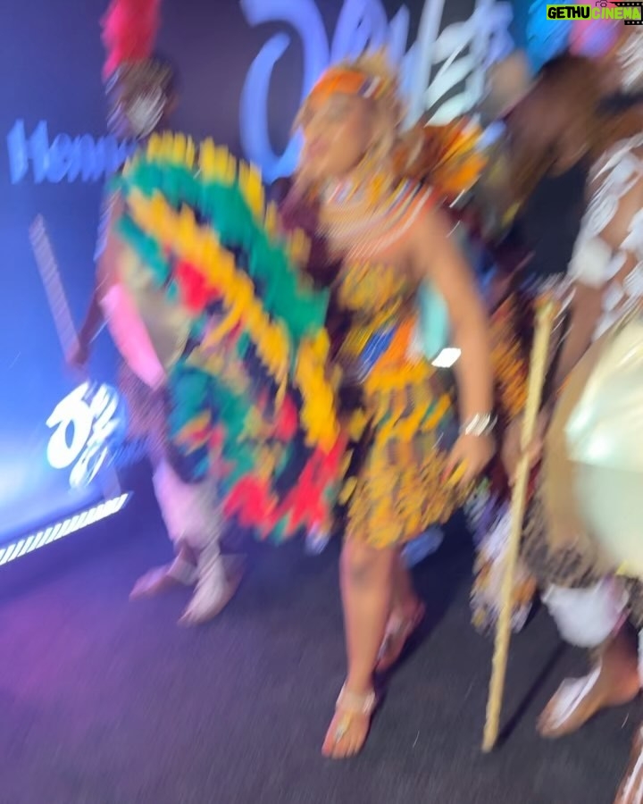 Nwaoha Chioma Blessing - 58.7K Likes - Face of Soweto Festival Came , Ate and left no crumbs 👑🥰🔥….
Super Proud of my Elder brother 💃 @celebritymanager_
@sowetofest Season 1 was a Huge success 🙌🥳
Hair styled @bobokingnard
Styled @luztocreations
Photography @no_bad_shots