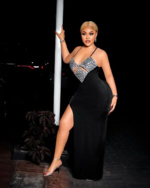Nwaoha Chioma Blessing Instagram - She’s Everything She thinks she is and even More 🥰💰…

#Datenight🥂