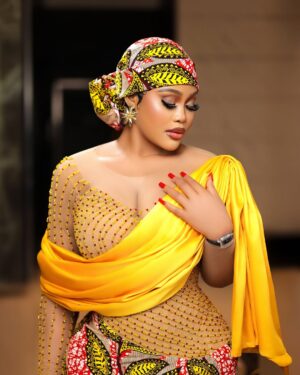 Nwaoha Chioma Blessing Instagram - For He has Paid the Price on the Cross .. The Tomb is Empty 🥰🥳❤️… Happy Easter 📌

New movie Drops tomorrow. 6pm @chioma_nwaoha_premuimtv 

Have you turned on your Notifications 🔔 ??????
Styled @finieecouture 🔥🔥📌📌📌