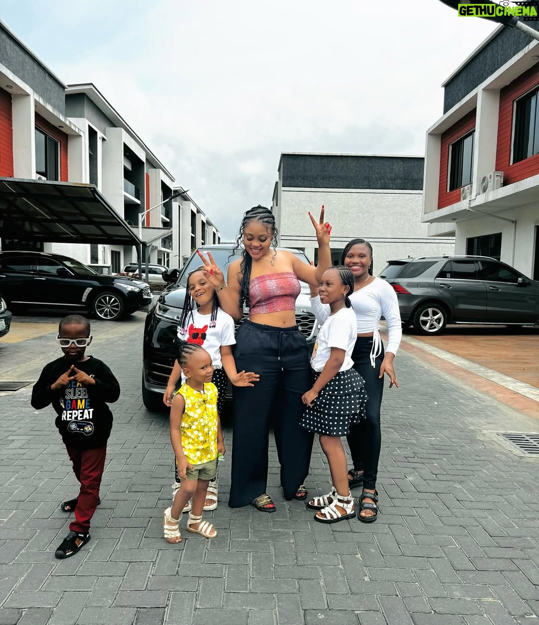Nwaoha Chioma Blessing - 75.9K Likes - My Gang for a Reason 🥰🔥❤️…..
Having the best time of my life since my kids came around for holiday 💃💃💃…. I Love them so much 🥺❤️❤️❤️❤️
Flat tummy tea Available @getslimby_spanky . Absolute best for Detoxification ✅
