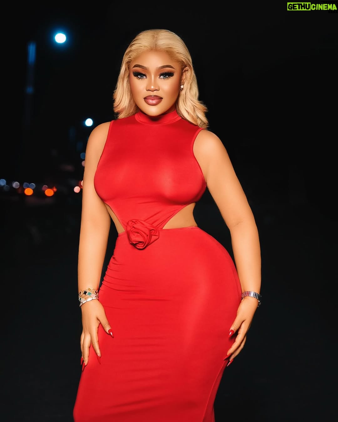 Nwaoha Chioma Blessing - 61.9K Likes - Just a Baby Girl and Her Red Dress 🥰❤️……..
Shop Active wears @getslimby_spanky 🥳🥳🥳🥳