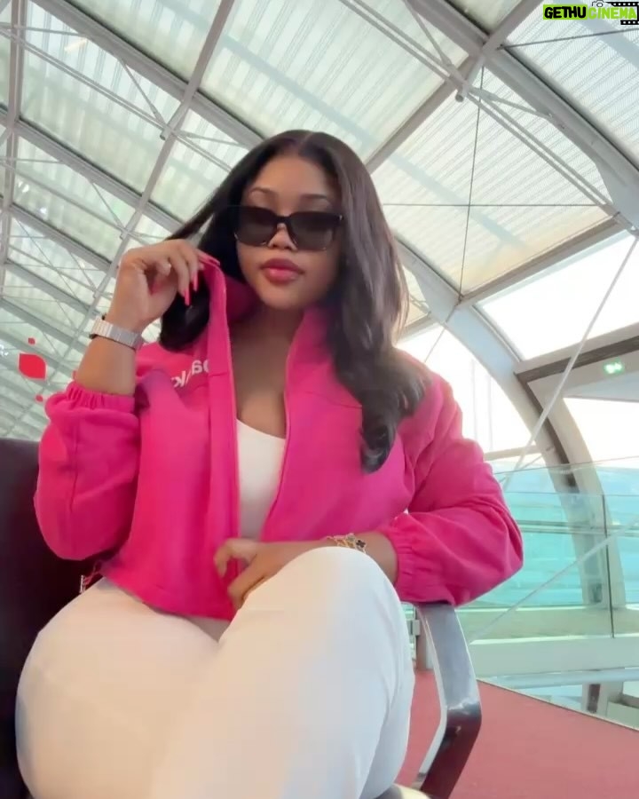 Nwaoha Chioma Blessing - 86.2K Likes - This Year Smells Like Money 🥰 and More Money 💰 Already💃💃🥳🥳🙏..
Travel Set from my Brand @getslimby_spanky
Available in Different Colors 👌❤️..
Wishing you all Prosperous Months Ahead 🙏🙌