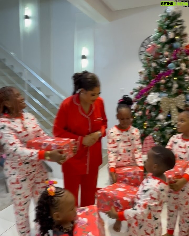 Nwaoha Chioma Blessing - 67.5K Likes - Christmas With my Sisters , Nieces / Nephew🥰🎄…..
@laposh_hairways @nwaoha_vivian @nwaoha_better @yovela_surely @nwaoha_grandchildren
Just as Santa came through for the kids. 😁. Drop your acct details . Santa is Passing 👌💰.
4pm Tomorrow. All road leads to @chioma_nwaoha_premuimtv YouTube 💃💃💃.
@regaeofficial Got myself and sisters covered 😍 ( Pj set ) . I loveeet @regina.daniels 🥂