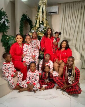 Nwaoha Chioma Blessing Instagram - Christmas With my Sisters , Nieces / Nephew🥰🎄….. 
@laposh_hairways @nwaoha_vivian @nwaoha_better @yovela_surely @nwaoha_grandchildren 

Just as Santa came through for the kids. 😁. Drop your acct details . Santa is Passing 👌💰. 

4pm Tomorrow. All road leads to @chioma_nwaoha_premuimtv YouTube 💃💃💃. 

@regaeofficial Got myself and sisters covered 😍 ( Pj set ) . I loveeet @regina.daniels 🥂