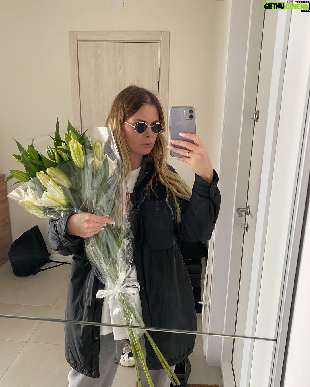 Oksana Adamovich - 13 Likes - Я везде вижу красивое и вдохновляюсь всем, что меня окружает 

#aesthetic #flowers #restaurantdecor #interiors #aestheticinterior #decoration #ресторансахалин #ресторанмосква #сахалинмосква #декор #эстетика #интерьер