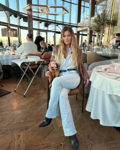 Actress Oksana Adamovich HD Photos and Wallpapers December 2025