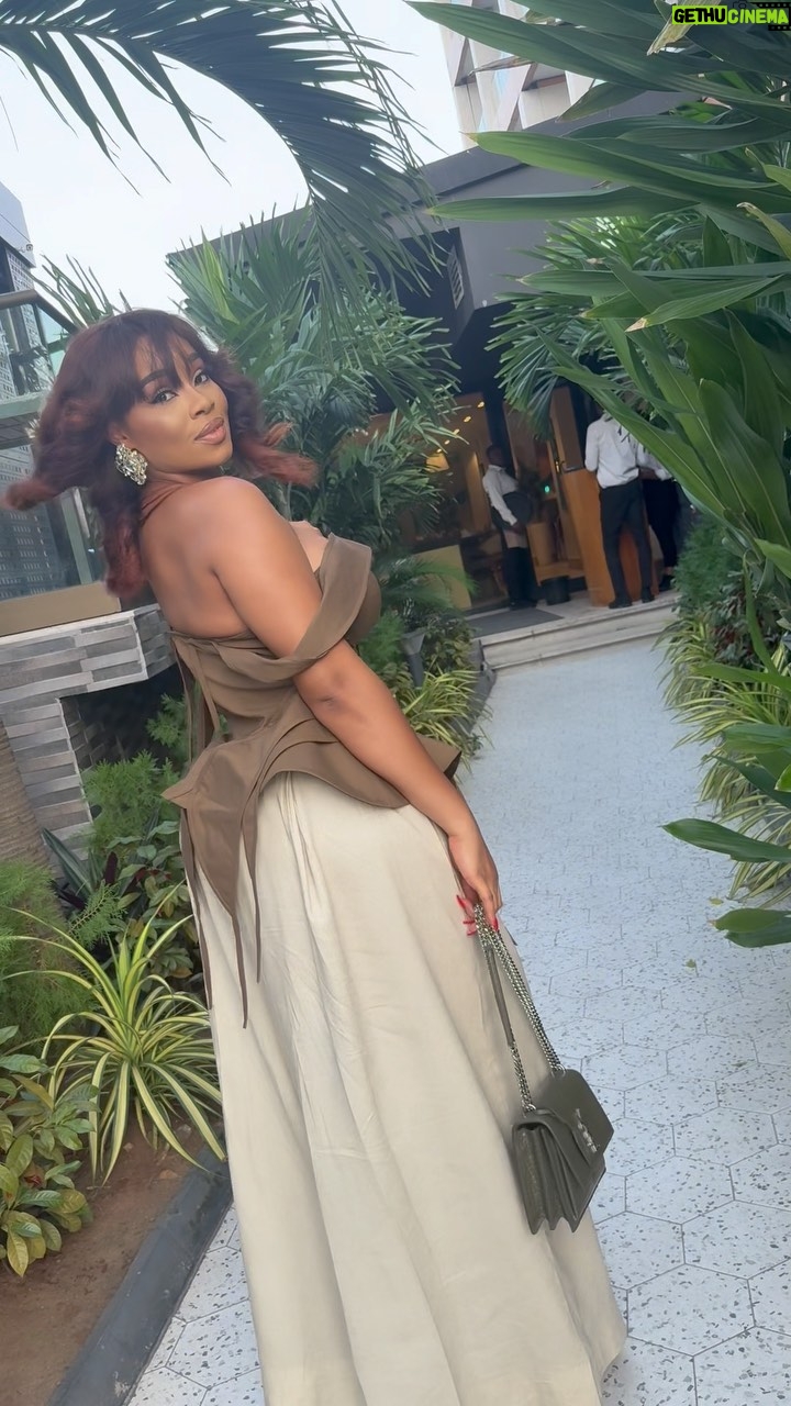 Onyi Alex - 46.7K Likes - They said “Go where you are valued” so I ran to God.🕊️
Blessed new month fam 🙏🏻♥️
Have you subscribed to ONYIIALEXTV?
New movie out next week 🚨