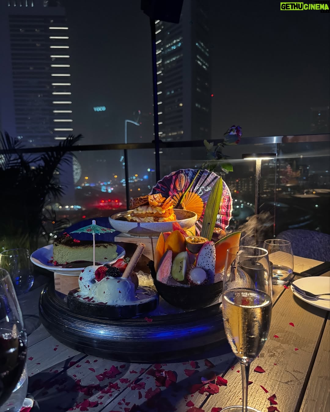 Paola Saulino - 10.2K Likes - Dubai Doha - Doha Dubai #recent