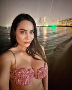 Actress Paola Saulino HD Photos and Wallpapers April 2025