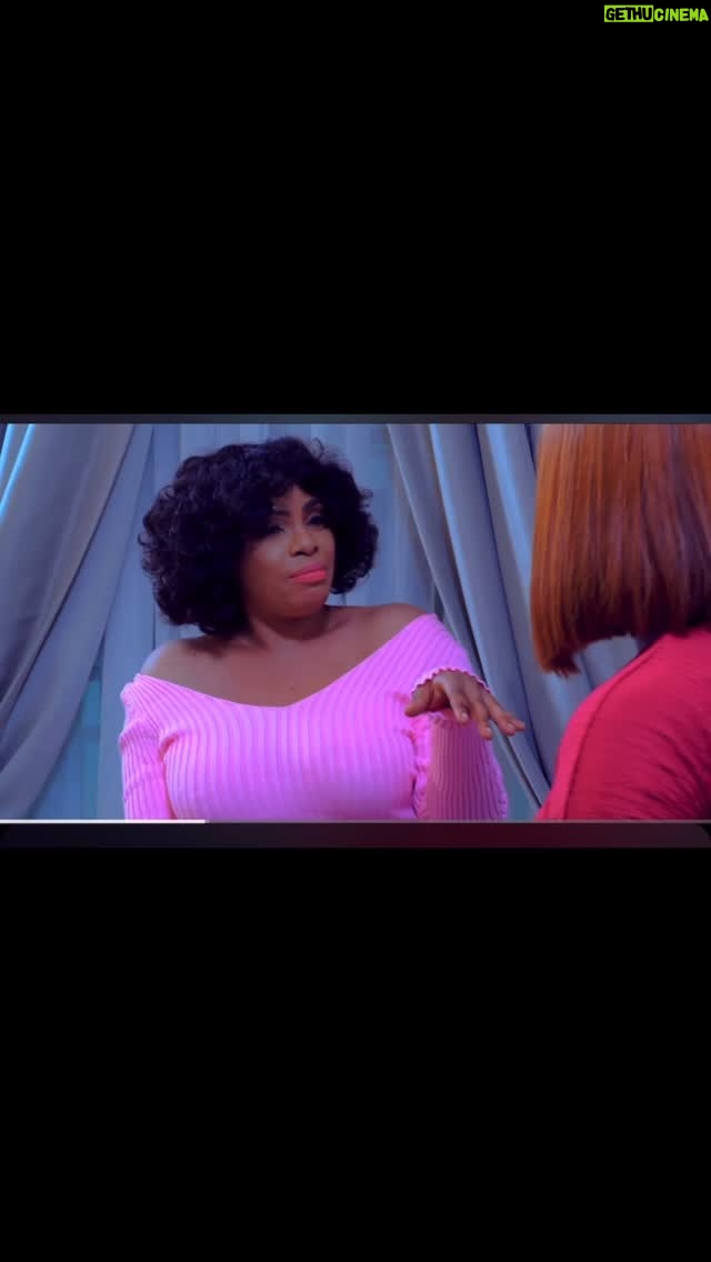 Paschaline Alex - 3 Likes - Why is Kelvin @toosweetannangh leaving Victoria for this nasty Witch🤣
What happened??
What is the story behind it??
.
Y’all need to rush to BENITA ONYIUKE TV on youtube to find out my babies 
BREAKING FREE is still showing Fam 💯 
Victoria @calistaokoronkwo ogbode nwa mama ndo 🤣🤣🤣
My beautiful Director: @munachiabii you are too much 
@maryjaneokoronkwo mistress of stories take your flowers 💐 baby 
#goodmovies