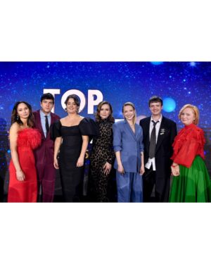 Paulina Gałązka Instagram - 📺 Gala Top Seriale 💥 
@wirtualnapolska 
Dziękuję, że mogłam być Ambasadorką!!! To ogromny zaszczyt, że mogłam wręczyć nagrodę z najlepszą scenę serialowi „Idź przodem bracie” (scena w szpitalu) @opusfilm 
Dziękuję gronu Ambasdorskiemu, dyskusje z Wami były bardzo pouczające i pełne miłości do opowiadania historii w obrazkach. 
Największe podziękowania dla @karolina_uljasz_grabinska i @eve.golebiowska 

foto @magdalenasekrecka ♥️🙏🏻
@wirtualnapolska
