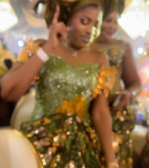 Peggy Ovire Instagram - #JP25 was lit 🔥 
we partied till dawn ...
Ain't no party like a Yoruba party, I love Owambes 💃 

Outfit @st.magaretofficial
Makeup @ifenkilipro
Gele @ufuoma_artistry