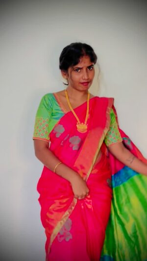 Pinky Gowda Instagram - Follow @bros__princess_6 
#brosprincess6 #pinkygowda6 #explore #kannadasongs #reelkarofeelkaro #reelitfeelit #foryou