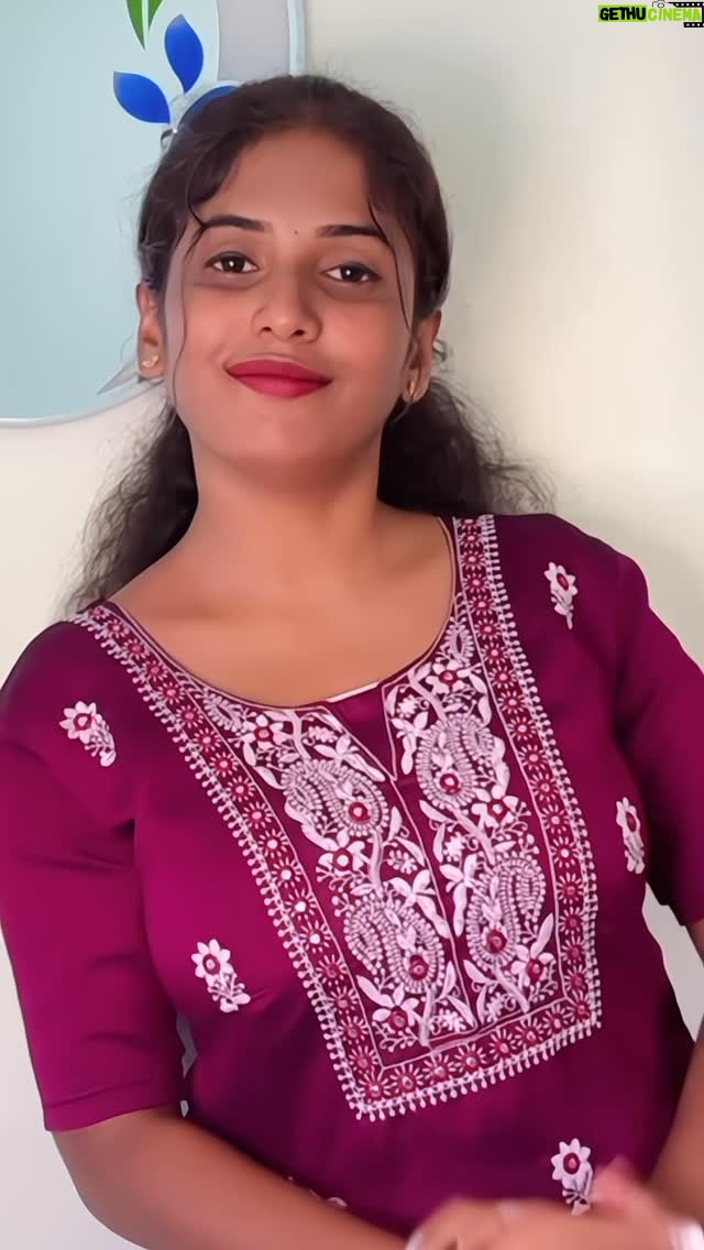 Pinky Gowda - 3 Likes - Follow @bros__princess_6
#pinkygowda6 #brosprincess6 #explore #kannadasongs #reelkarofeelkaro #reelitfeelit #foryou