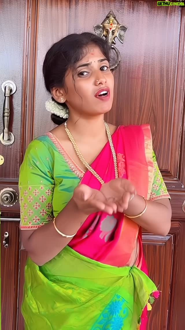 Pinky Gowda - 3 Likes - Follow @bros__princess_6
#brosprincess6 #pinkygowda6 #explore #kannadasongs #reelkarofeelkaro #reelitfeelit #foryou