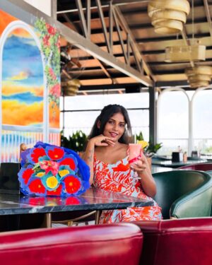 Pinky Gowda Instagram - Living lyf on my own terms🌸✨
Follow @bros__princess_6 
#pinkygowda6 #brosprincess6 #explore #foryou