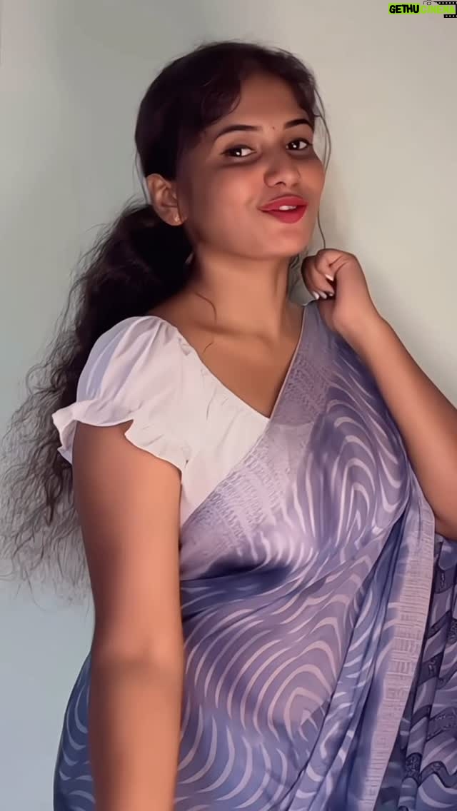 Pinky Gowda - 3.1K Likes - Follow @bros__princess_6
#brosprincess6 #pinkygowda6 #explore #kannadasongs #reelkarofeelkaro #reelitfeelit #foryou