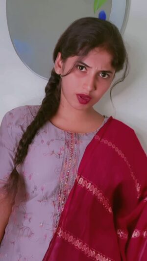 Pinky Gowda Instagram - Follow @bros__princess_6 
#brosprincess6 #pinkygowda6 #explore #kannadasongs #reelkarofeelkaro #reelitfeelit #foryou
